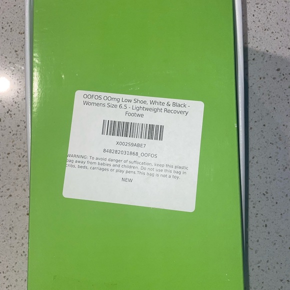 ๐ OOFOS Womenโs Black/White Mesh ๐ - Picture 9 of 15